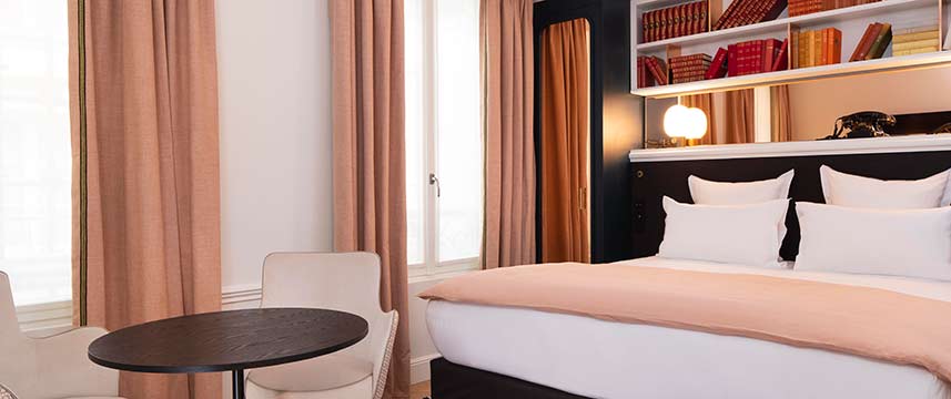 Hotel  Louvre Montana Deluxe Room